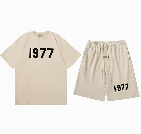Essentials set 1977
