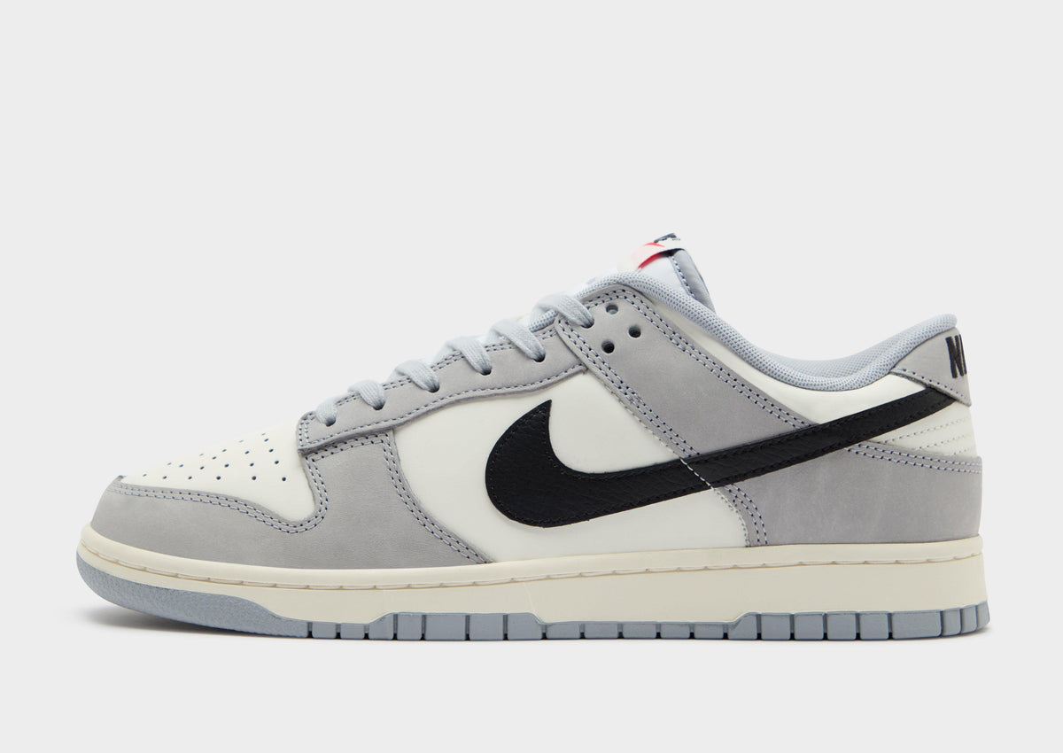 NIKE DUNK LOW